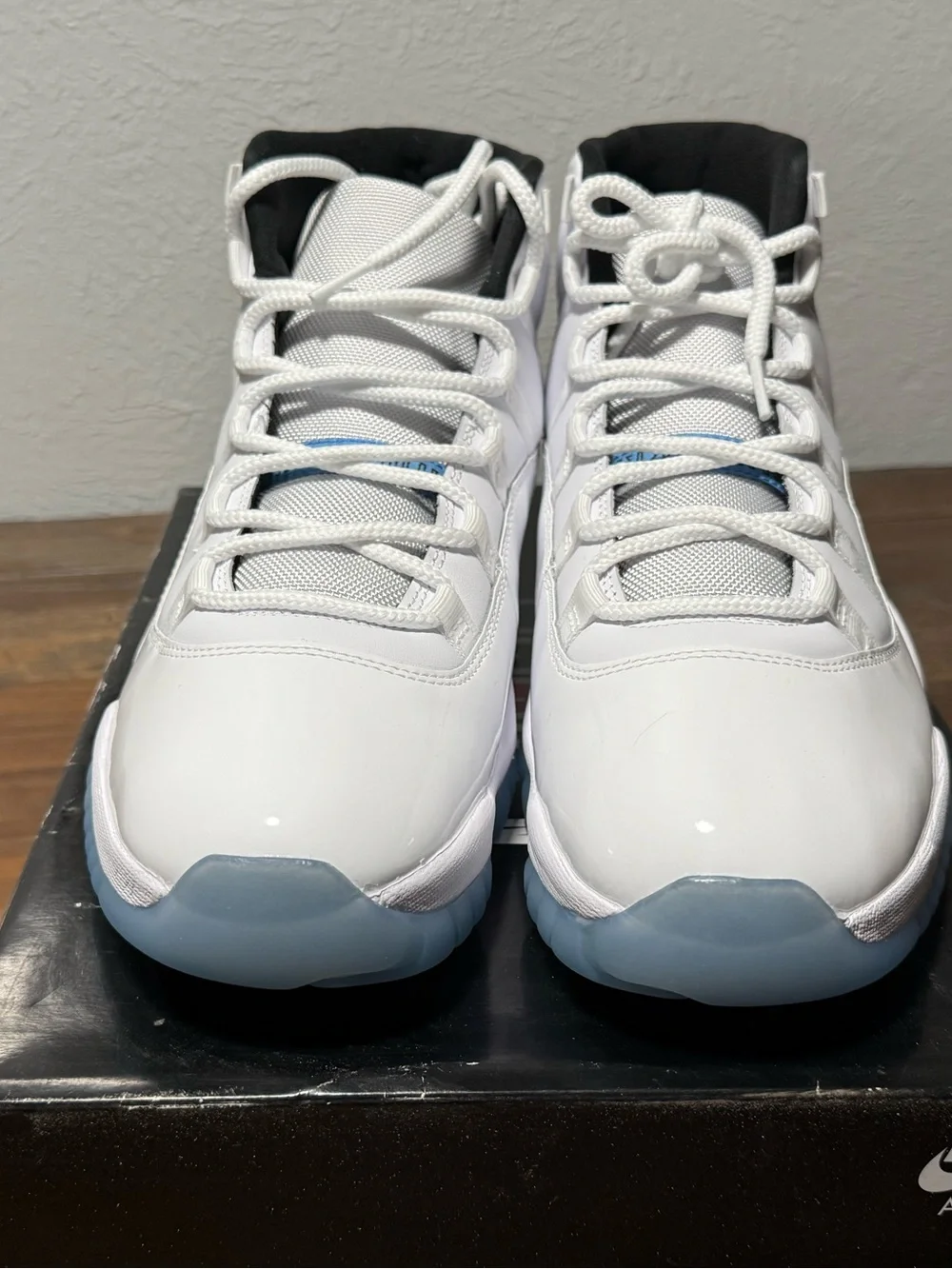 Air Jordan 11 retro size 14 men’s basketball shoes never worn